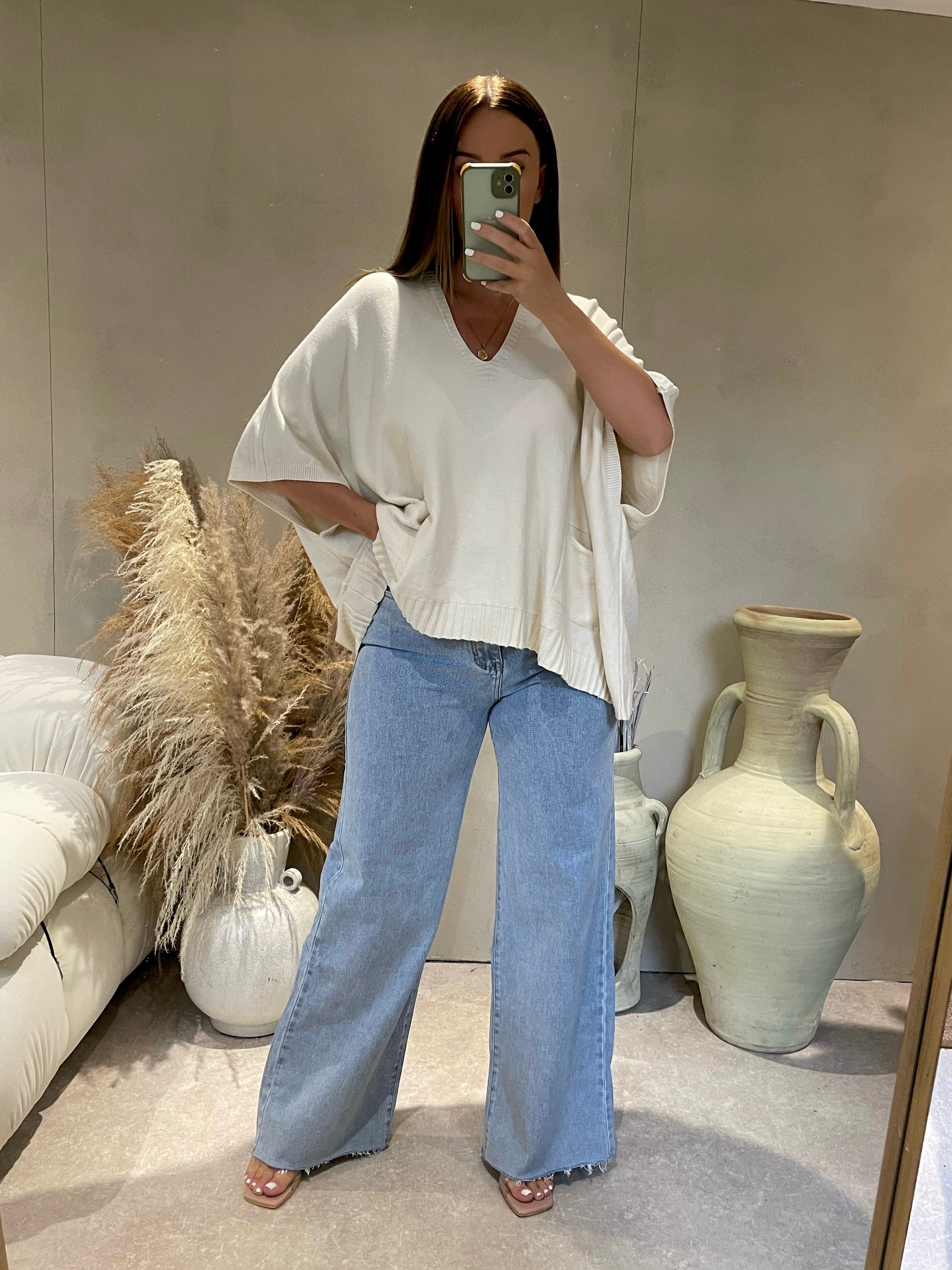 Trendy uitlopende jeans | Onni