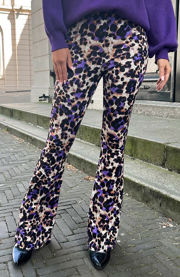 Bronte | Paarse Panterprint Uitlopende Broek voor Dames