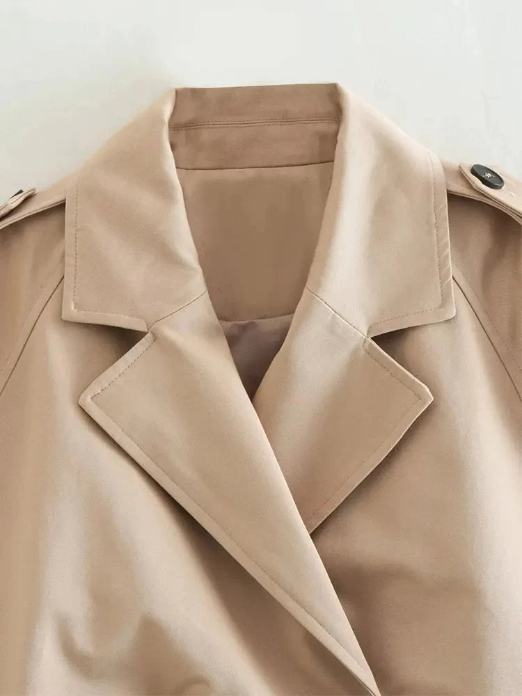 Onni | Bijgesneden trenchcoat met riem voor dames