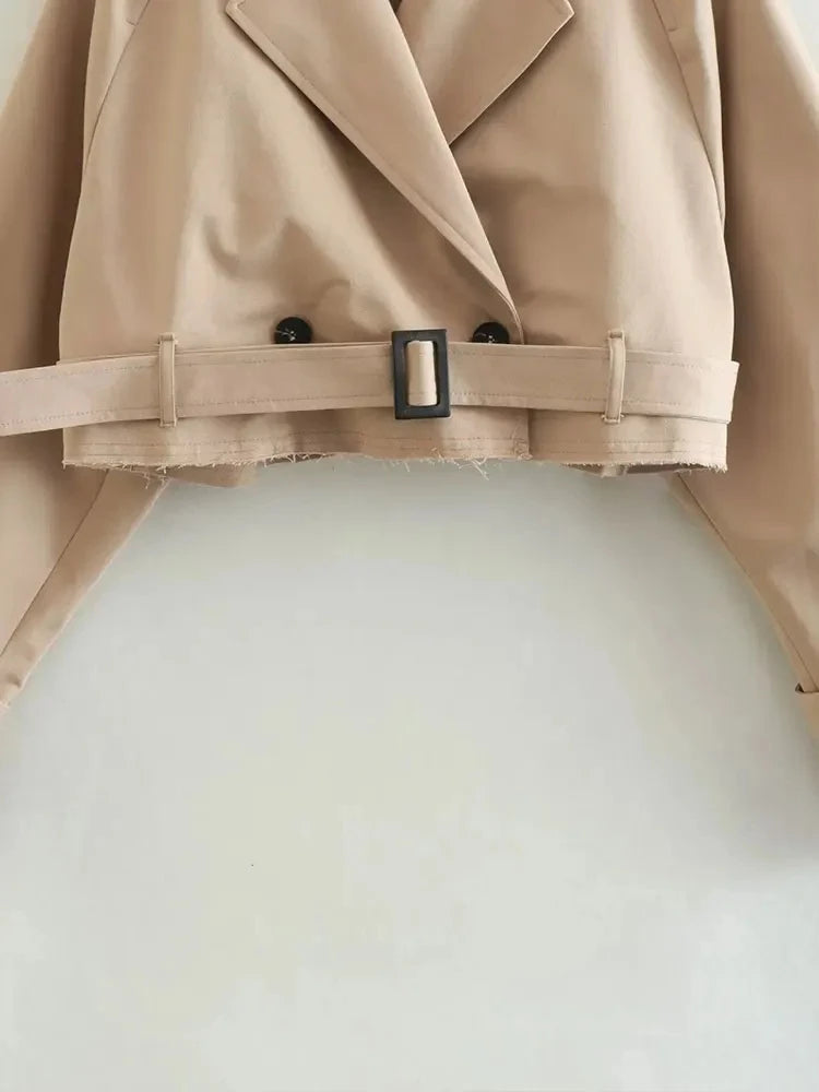 Onni | Bijgesneden trenchcoat met riem voor dames